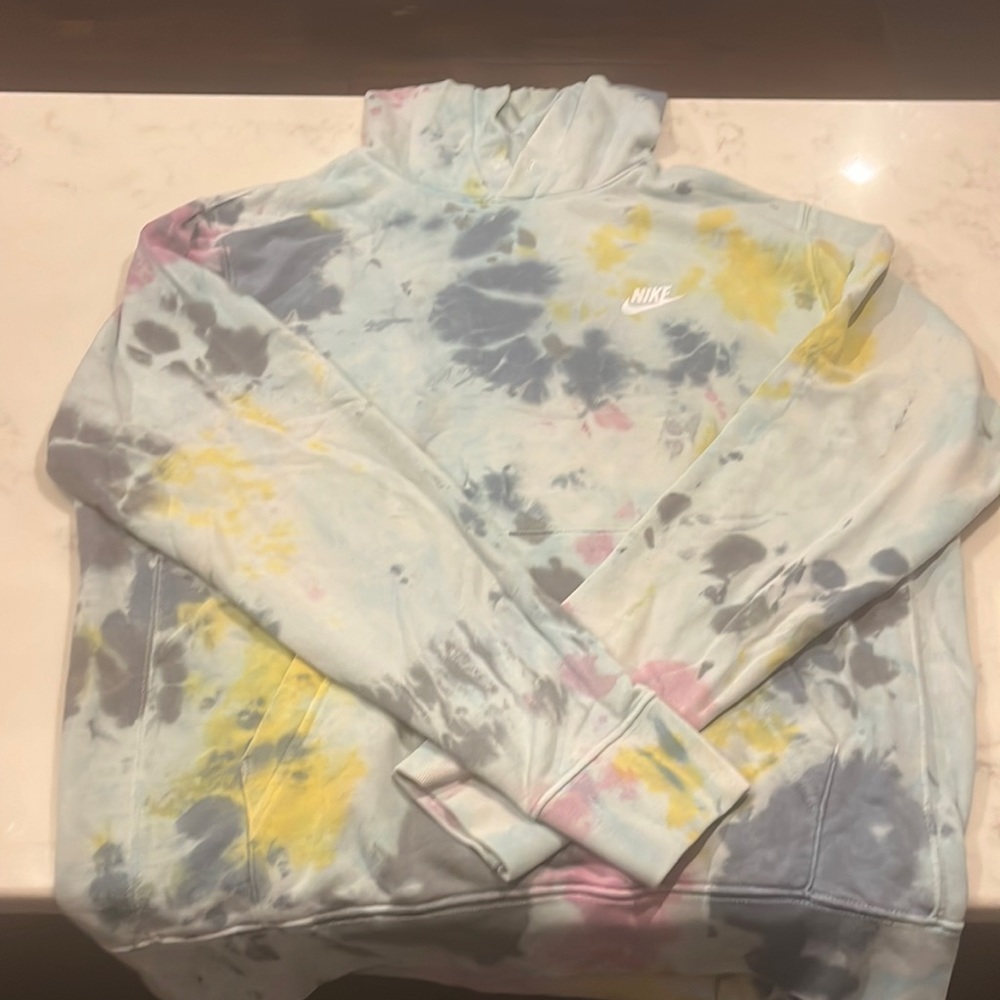 Men’s Nike Hoodie Size M